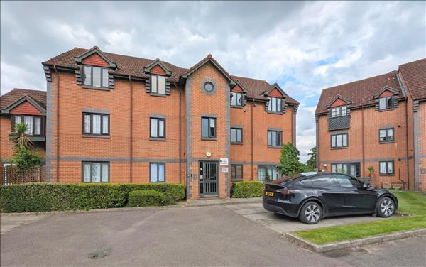 Dunlin Court
